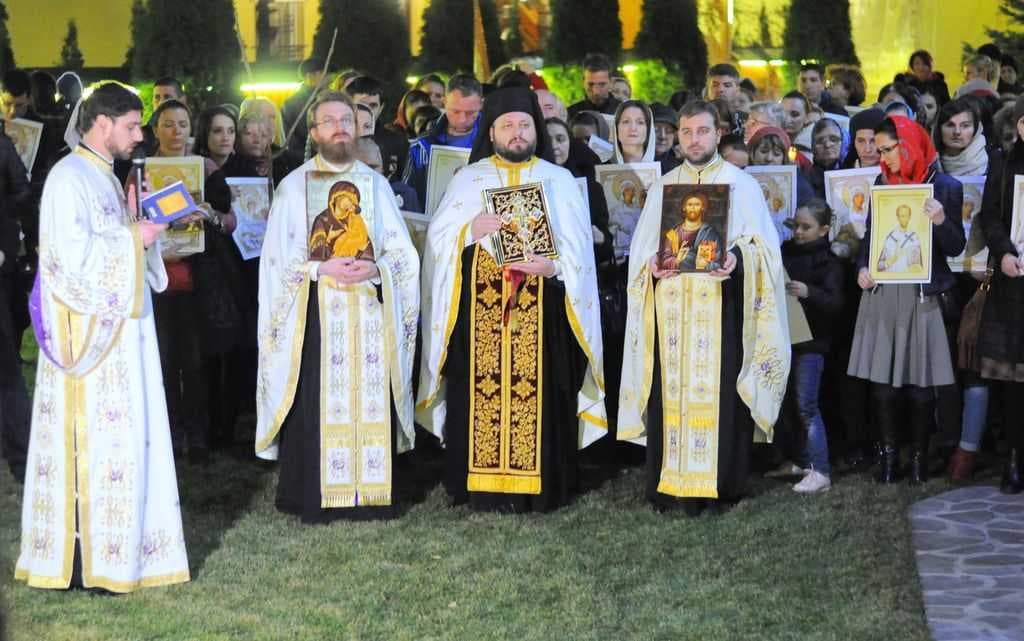 Procesiune la CMN