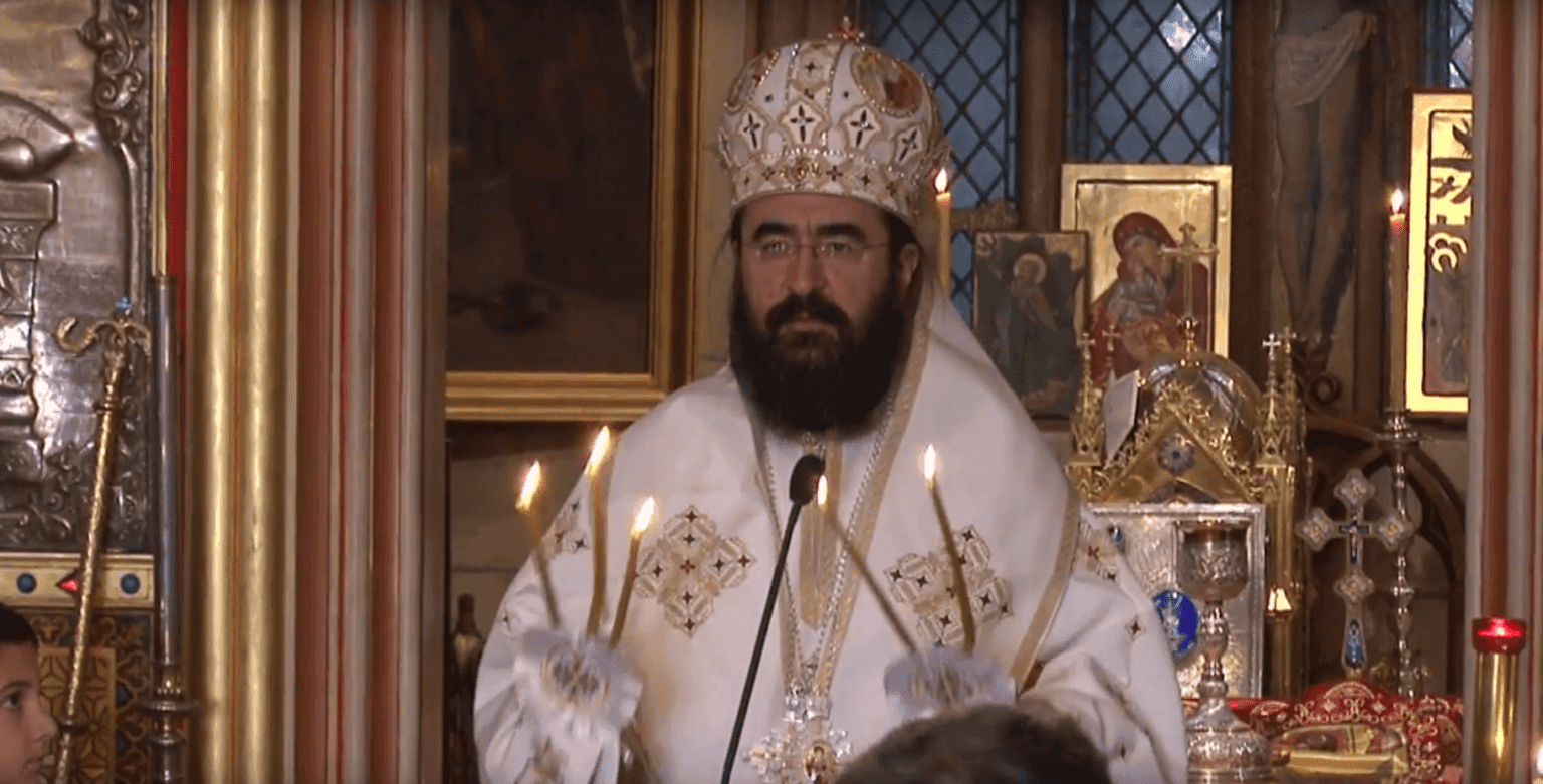 IPS Iosif slujind la Catedrala din Paris