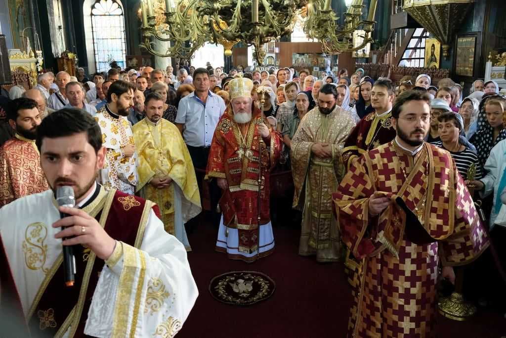 Hram Sf Vasile Victoria (6)