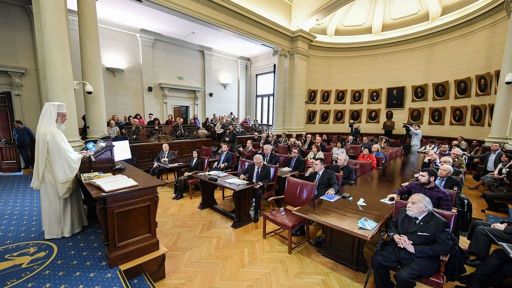 Patriarhul_Daniel_la_Academia_Romana_Marea_Unire_1918
