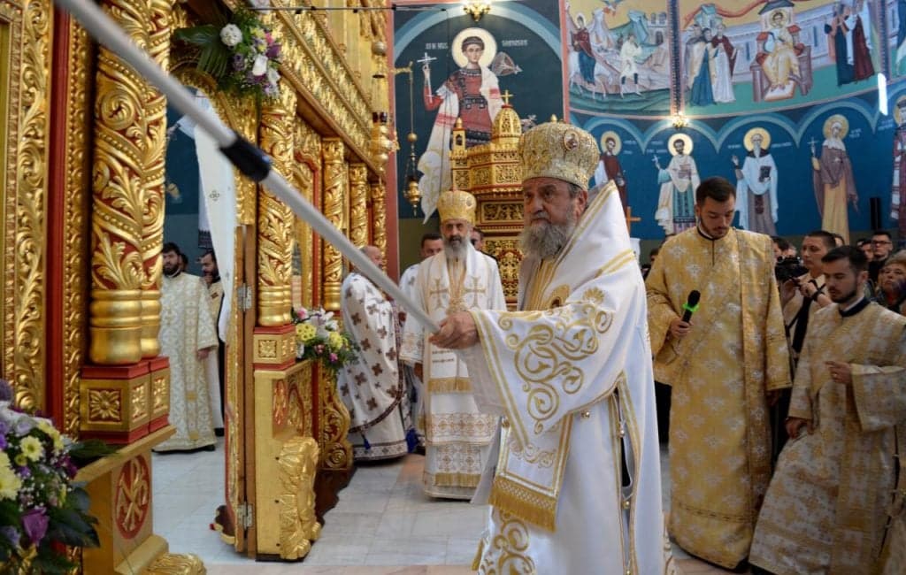 Sfinţirea Mănăstirii Dumbrava (2)