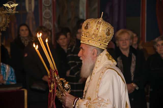 Sfânta Liturghie la Mănăstirea sârbeacă din Milton, Ontario