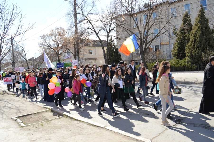 PS Antonie de Orhei la Marsul pentru viata de la Orhei 25 martie 2017 (9)