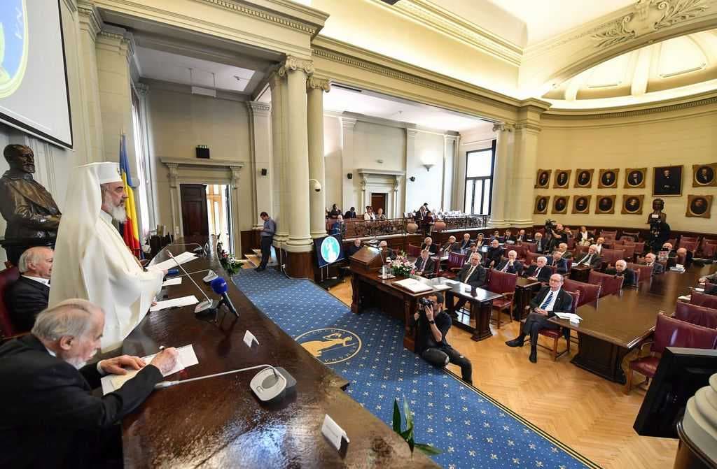 Romanian Academy holds Solemn Session | Patriarch Daniel speaks about the Church’s involvement in achieving national independence