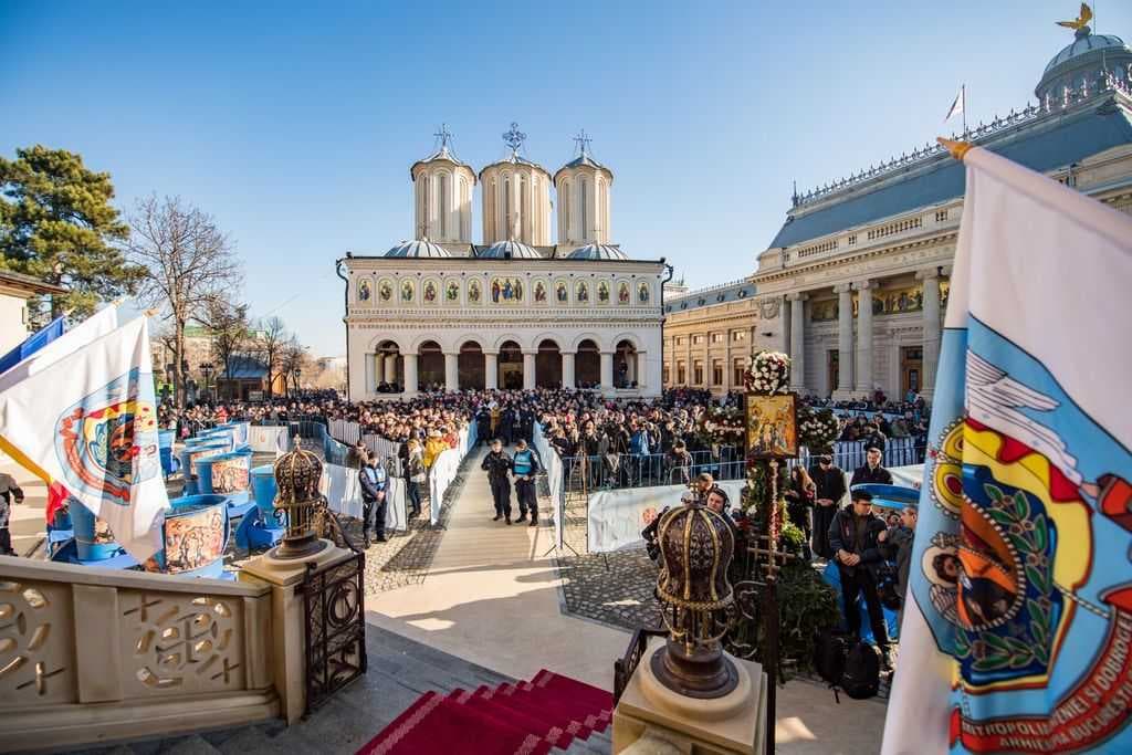 Patriarhul_Daniel_la_Botezul_Domnului_Catedrala _Patriarhala (1)